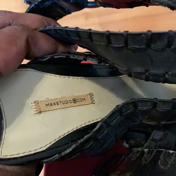Max Studio Flyaway Wedge Sandals Black 8.5 - Picture 9 of 9